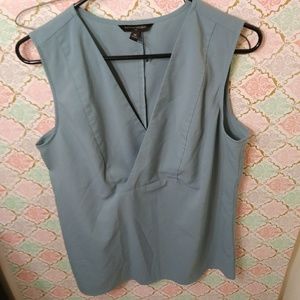 Sleeveless blouse